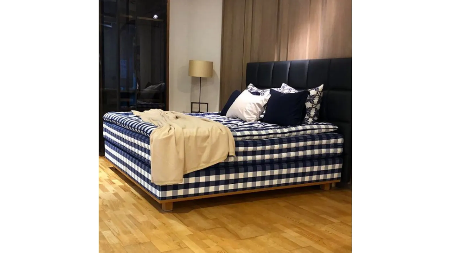 Hastens Vividus in promozione