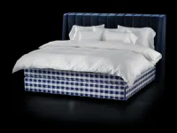 Letto in tessuto con testiera Drēmər Traditional Blue di Hastens