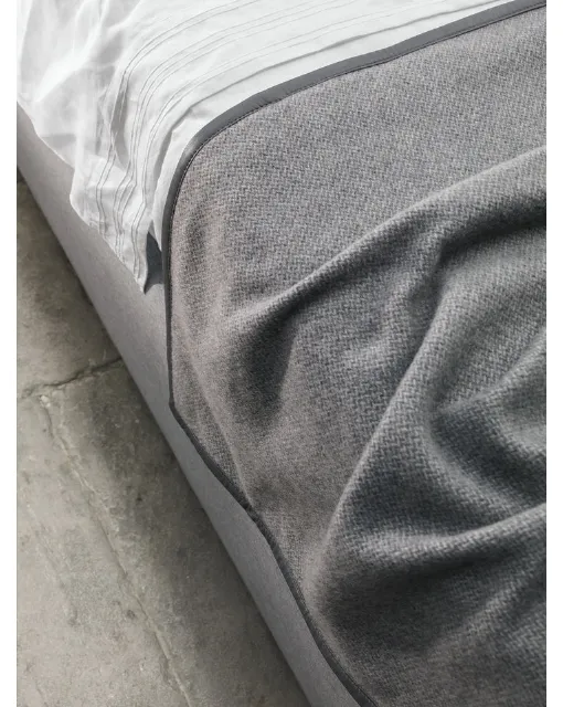 Coperta Cavalieri di Midsummer Milano