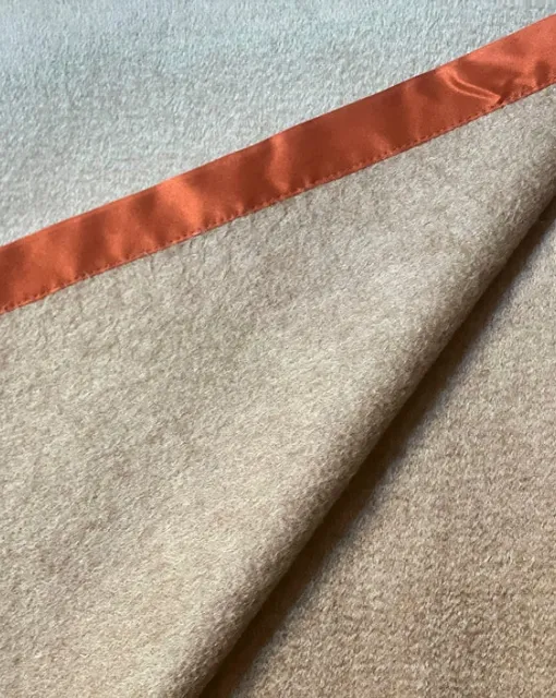 Coperta Piacenza di Midsummer Milano