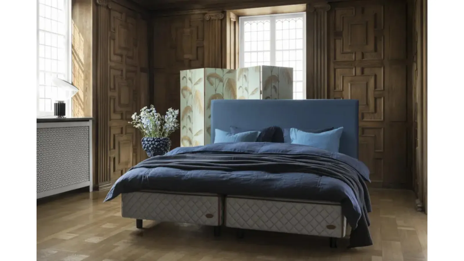 Letto con testiera Astoria di Duxiana