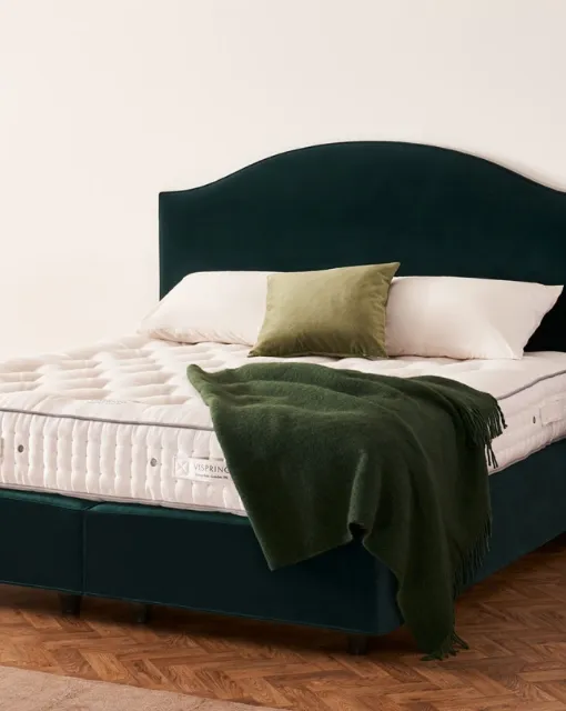Letto con testiera sagomata Clabon di Vispring