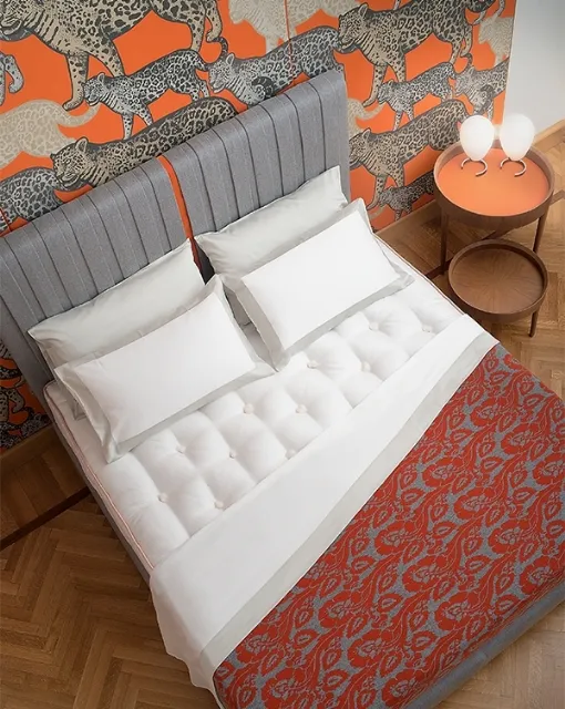 Letto in tessuto Cashmere Couture di Midsummer Milano