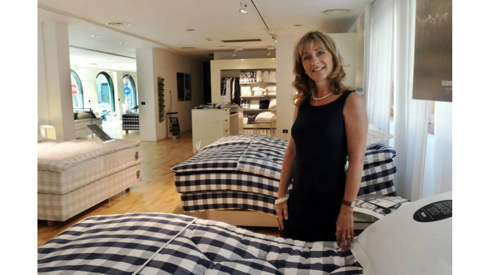 HASTENS STORE MILANO 2007
